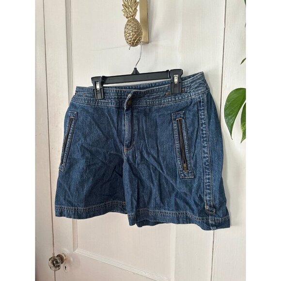 Liz Claiborne women’s size 8 denim Shorts - Picture 2 of 10